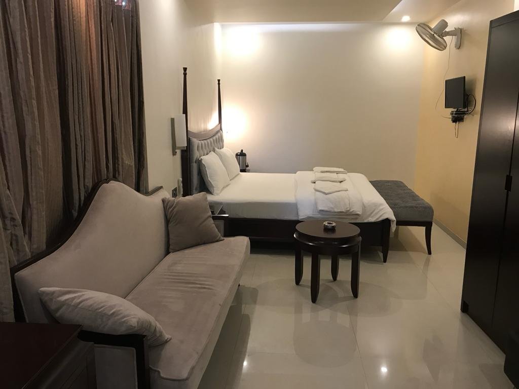 rooms 2